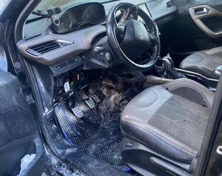 Черный Пежо 2008, объемом двигателя 1.6 л и пробегом 142 тыс. км за 5300 $, фото 17 на Automoto.ua