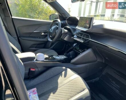 Чорний Пежо 2008, об'ємом двигуна 1.5 л та пробігом 23 тис. км за 26000 $, фото 23 на Automoto.ua