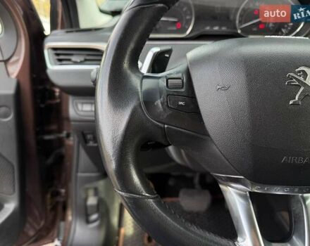 Пежо 2008 2013 у Києві на Automoto.ua Коричневий Пежо 2008, об'ємом двигуна 1.2 л та пробігом 130 тис. км за 8990 $, фото 16 на Automoto.ua