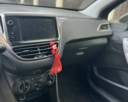 Коричневий Пежо 2008, об'ємом двигуна 1.2 л та пробігом 98 тис. км за 8300 $, фото 9 на Automoto.ua