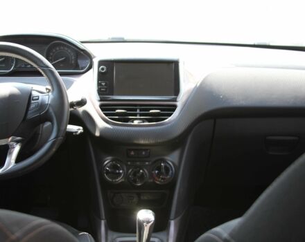 Коричневый Пежо 2008, объемом двигателя 1.2 л и пробегом 104 тыс. км за 7900 $, фото 6 на Automoto.ua