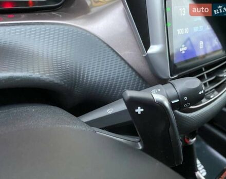 Коричневый Пежо 2008, объемом двигателя 1.2 л и пробегом 108 тыс. км за 9400 $, фото 20 на Automoto.ua