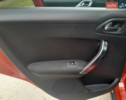 Красный Пежо 2008, объемом двигателя 1.2 л и пробегом 49 тыс. км за 9000 $, фото 12 на Automoto.ua