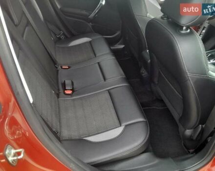 Красный Пежо 2008, объемом двигателя 1.2 л и пробегом 49 тыс. км за 9000 $, фото 19 на Automoto.ua