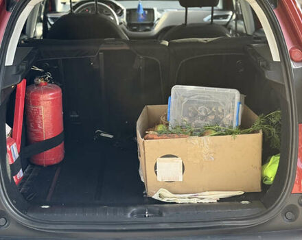 Красный Пежо 2008, объемом двигателя 1.2 л и пробегом 71 тыс. км за 9900 $, фото 9 на Automoto.ua