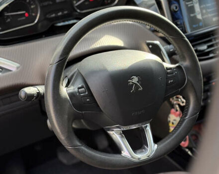 Красный Пежо 2008, объемом двигателя 1.2 л и пробегом 71 тыс. км за 9900 $, фото 14 на Automoto.ua