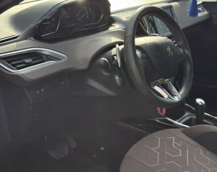 Красный Пежо 2008, объемом двигателя 1.2 л и пробегом 71 тыс. км за 9900 $, фото 17 на Automoto.ua