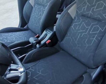 Червоний Пежо 2008, об'ємом двигуна 1.2 л та пробігом 89 тис. км за 11500 $, фото 22 на Automoto.ua