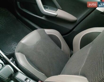 Червоний Пежо 2008, об'ємом двигуна 1.2 л та пробігом 71 тис. км за 11800 $, фото 24 на Automoto.ua