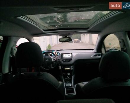 Червоний Пежо 2008, об'ємом двигуна 1.2 л та пробігом 71 тис. км за 11800 $, фото 11 на Automoto.ua