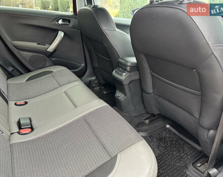 Красный Пежо 2008, объемом двигателя 1.2 л и пробегом 67 тыс. км за 11899 $, фото 29 на Automoto.ua