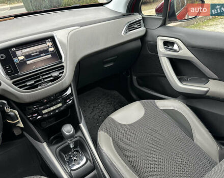 Красный Пежо 2008, объемом двигателя 1.2 л и пробегом 67 тыс. км за 11899 $, фото 20 на Automoto.ua