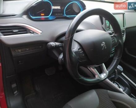 Червоний Пежо 2008, об'ємом двигуна 1.2 л та пробігом 71 тис. км за 11800 $, фото 23 на Automoto.ua