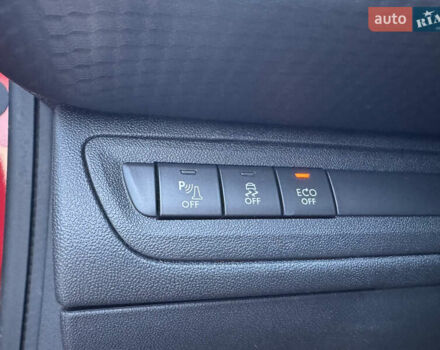 Червоний Пежо 2008, об'ємом двигуна 1.2 л та пробігом 54 тис. км за 11500 $, фото 28 на Automoto.ua