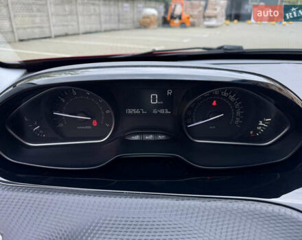 Червоний Пежо 2008, об'ємом двигуна 1.2 л та пробігом 130 тис. км за 10800 $, фото 31 на Automoto.ua