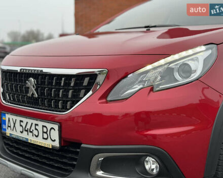 Красный Пежо 2008, объемом двигателя 1.2 л и пробегом 38 тыс. км за 13500 $, фото 9 на Automoto.ua