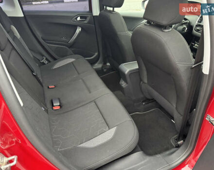 Красный Пежо 2008, объемом двигателя 1.2 л и пробегом 38 тыс. км за 13500 $, фото 16 на Automoto.ua