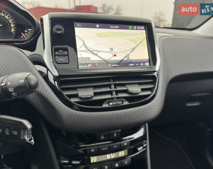 Красный Пежо 2008, объемом двигателя 1.2 л и пробегом 38 тыс. км за 13500 $, фото 30 на Automoto.ua