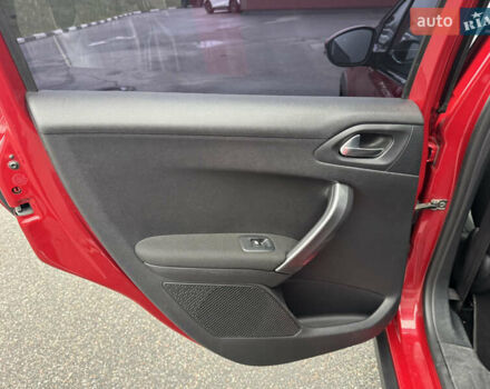 Красный Пежо 2008, объемом двигателя 1.2 л и пробегом 38 тыс. км за 13500 $, фото 20 на Automoto.ua