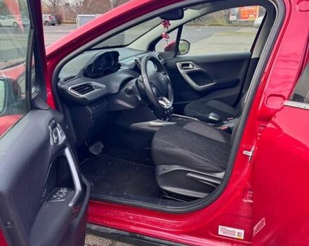 Червоний Пежо 2008, об'ємом двигуна 1.2 л та пробігом 37 тис. км за 14000 $, фото 5 на Automoto.ua