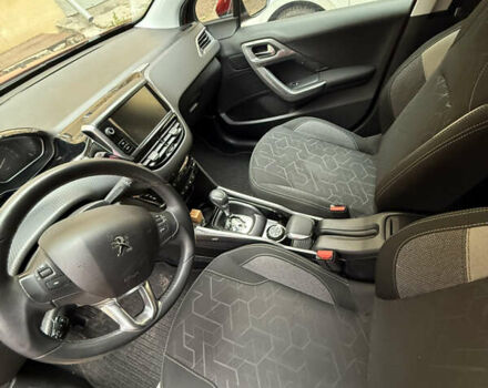 Пежо 2008 2019 в Чернигове на Automoto.ua Красный Пежо 2008, объемом двигателя 1.2 л и пробегом 116 тыс. км за 12800 $, фото 9 на Automoto.ua