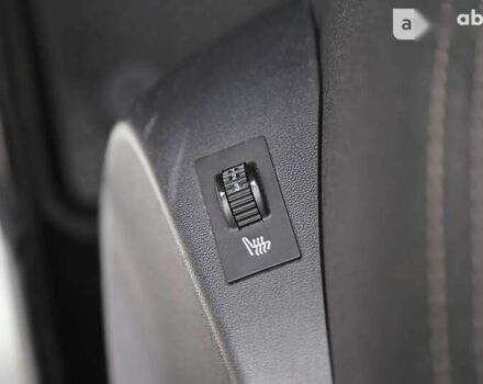 Пежо 2008, объемом двигателя 1.2 л и пробегом 134 тыс. км за 10900 $, фото 18 на Automoto.ua