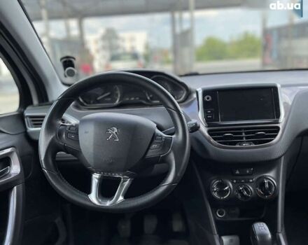 Пежо 2008, объемом двигателя 1.6 л и пробегом 98 тыс. км за 8599 $, фото 15 на Automoto.ua