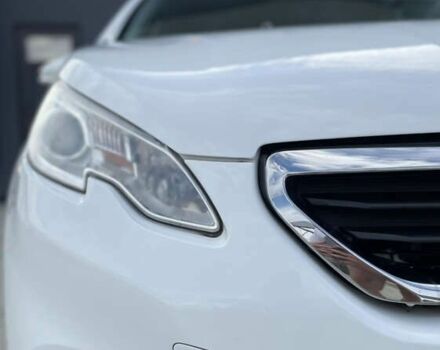 Пежо 2008, объемом двигателя 1.6 л и пробегом 98 тыс. км за 8599 $, фото 3 на Automoto.ua