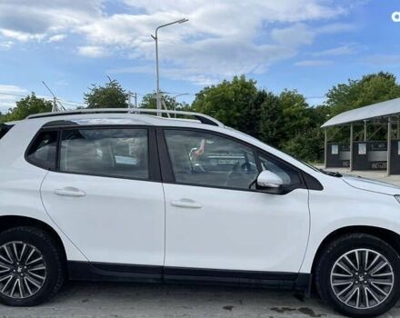 Пежо 2008, объемом двигателя 1.6 л и пробегом 98 тыс. км за 8599 $, фото 6 на Automoto.ua