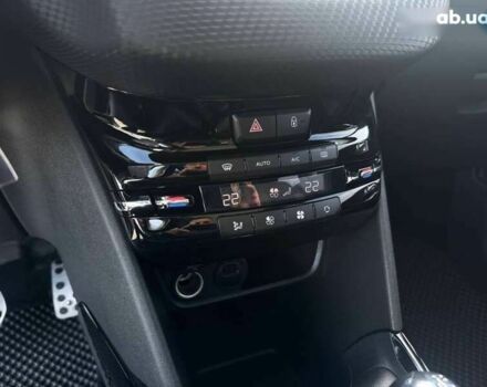 Пежо 2008, объемом двигателя 1.6 л и пробегом 137 тыс. км за 11500 $, фото 15 на Automoto.ua