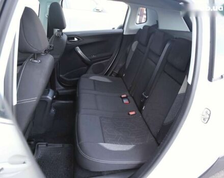 Пежо 2008, объемом двигателя 1.2 л и пробегом 99 тыс. км за 12900 $, фото 12 на Automoto.ua