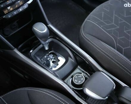 Пежо 2008, объемом двигателя 1.2 л и пробегом 99 тыс. км за 12900 $, фото 26 на Automoto.ua