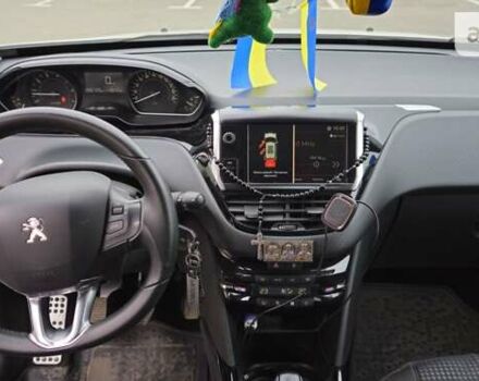 Пежо 2008, объемом двигателя 1.2 л и пробегом 96 тыс. км за 12500 $, фото 14 на Automoto.ua