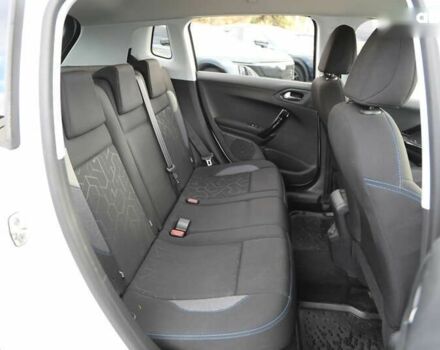 Пежо 2008, объемом двигателя 0 л и пробегом 69 тыс. км за 11500 $, фото 8 на Automoto.ua
