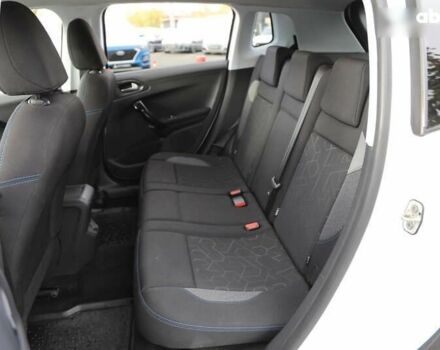 Пежо 2008, объемом двигателя 0 л и пробегом 69 тыс. км за 11500 $, фото 7 на Automoto.ua