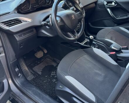 Пежо 2008 2013 в Косове на Automoto.ua Серый Пежо 2008, объемом двигателя 1.2 л и пробегом 130 тыс. км за 8300 $, фото 7 на Automoto.ua