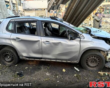 Серый Пежо 2008, объемом двигателя 12 л и пробегом 90 тыс. км за 1330 $, фото 2 на Automoto.ua