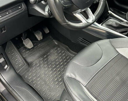 Серый Пежо 2008, объемом двигателя 1.6 л и пробегом 168 тыс. км за 10300 $, фото 23 на Automoto.ua