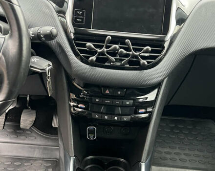 Серый Пежо 2008, объемом двигателя 1.6 л и пробегом 168 тыс. км за 10300 $, фото 21 на Automoto.ua