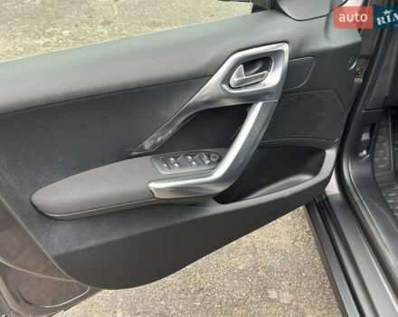 Серый Пежо 2008, объемом двигателя 1.6 л и пробегом 168 тыс. км за 10300 $, фото 24 на Automoto.ua