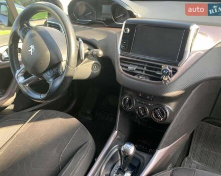Серый Пежо 2008, объемом двигателя 1.2 л и пробегом 83 тыс. км за 10500 $, фото 10 на Automoto.ua