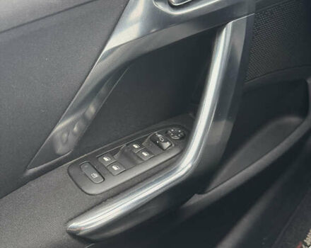 Серый Пежо 2008, объемом двигателя 1.6 л и пробегом 221 тыс. км за 9900 $, фото 12 на Automoto.ua