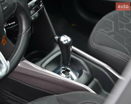 Серый Пежо 2008, объемом двигателя 1.2 л и пробегом 88 тыс. км за 10999 $, фото 26 на Automoto.ua