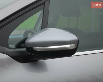 Серый Пежо 2008, объемом двигателя 1.2 л и пробегом 88 тыс. км за 10999 $, фото 17 на Automoto.ua