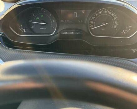 Пежо 2008 2016 у Львові на Automoto.ua Сірий Пежо 2008, об'ємом двигуна 1.2 л та пробігом 52 тис. км за 11500 $, фото 4 на Automoto.ua