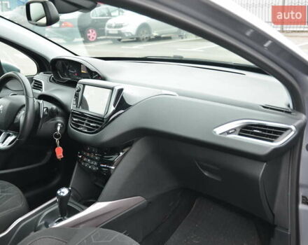 Серый Пежо 2008, объемом двигателя 1.2 л и пробегом 88 тыс. км за 10999 $, фото 38 на Automoto.ua