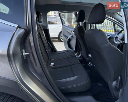 Пежо 2008 2017 у Києві на Automoto.ua Сірий Пежо 2008, об'ємом двигуна 1.2 л та пробігом 77 тис. км за 10900 $, фото 17 на Automoto.ua