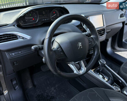 Пежо 2008 2017 у Києві на Automoto.ua Сірий Пежо 2008, об'ємом двигуна 1.2 л та пробігом 77 тис. км за 10900 $, фото 11 на Automoto.ua