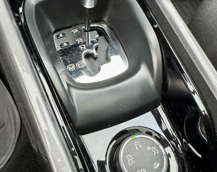 Серый Пежо 2008, объемом двигателя 1.2 л и пробегом 67 тыс. км за 13600 $, фото 19 на Automoto.ua