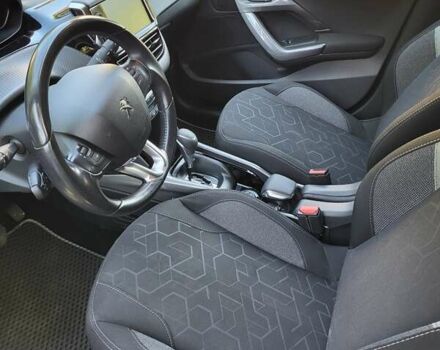 Сірий Пежо 2008, об'ємом двигуна 1.2 л та пробігом 85 тис. км за 11600 $, фото 7 на Automoto.ua